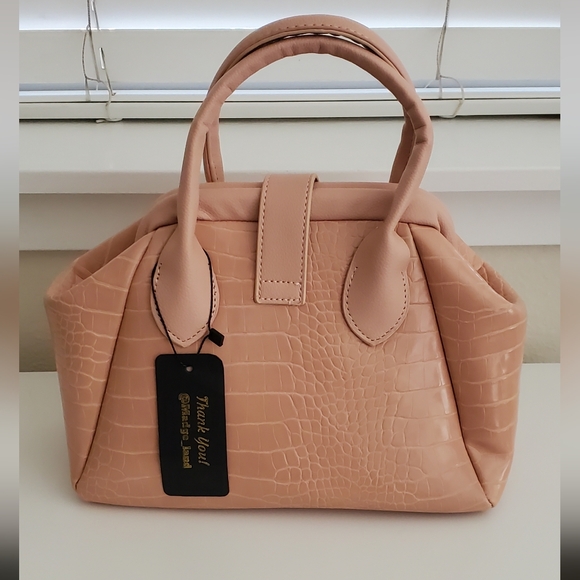 Elegant Tan Crocodile-Embossed Handbag - Picture 2 of 6